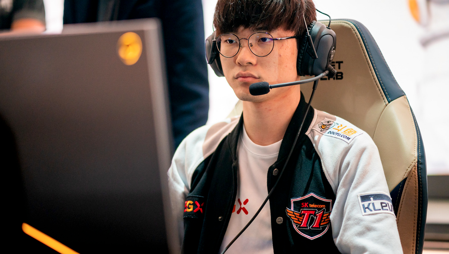 九游娱乐-Faker连续十场比赛得分超过高光表现，MAD挑战极限！的简单介绍