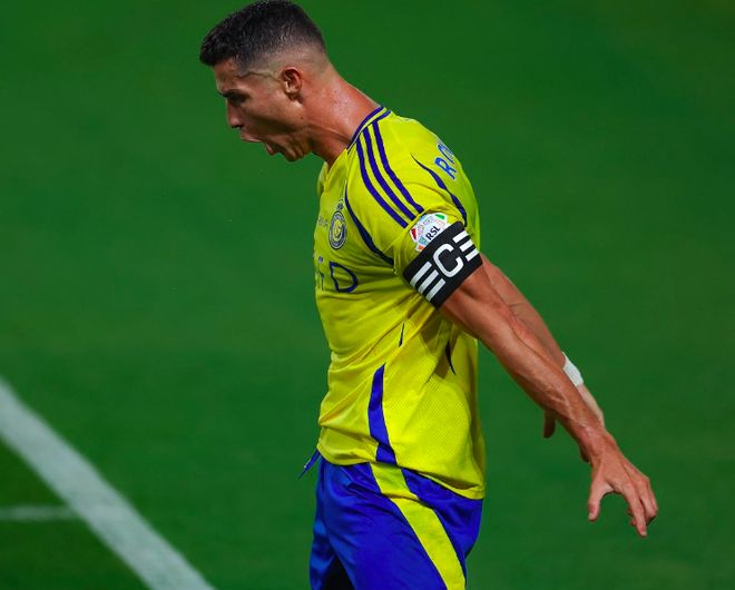 九游体育-包含C罗爆冷击败利物浦,比分优势明显引爆全场!的词条