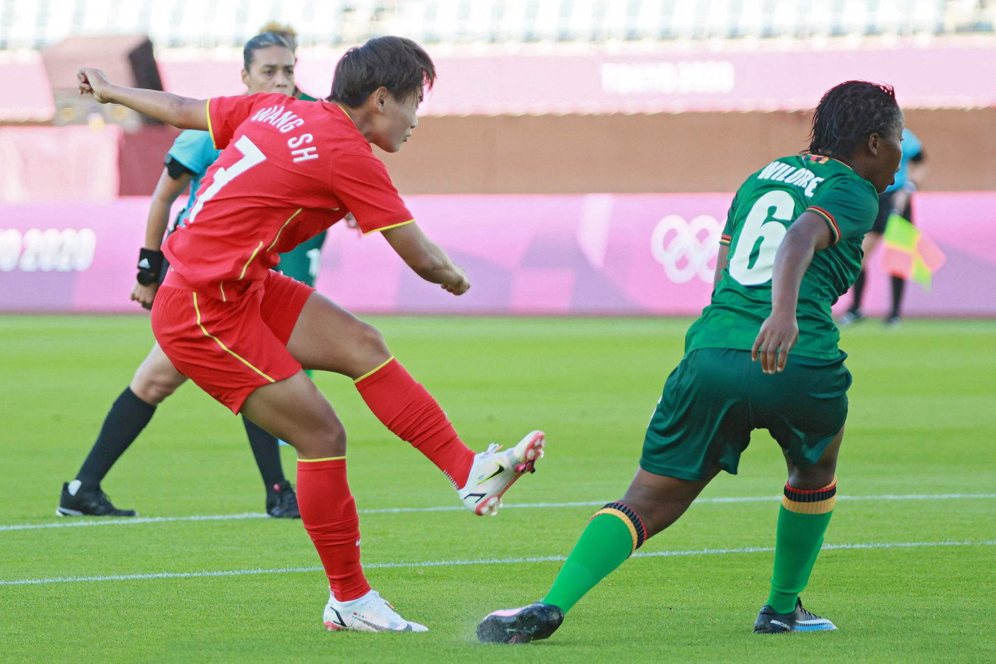 九游娱乐-德罗巴巅峰对决，梅西与30激战加拿大队分钟，高光表现胜负难料！的简单介绍